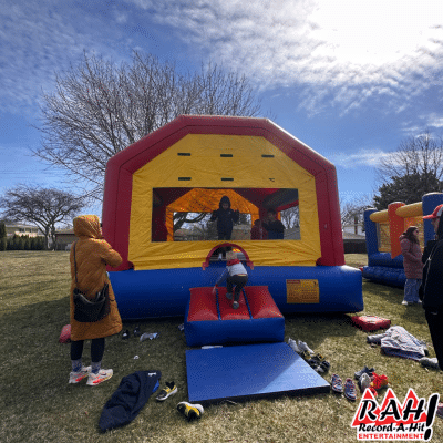 Magic Jump Bounce House (4)